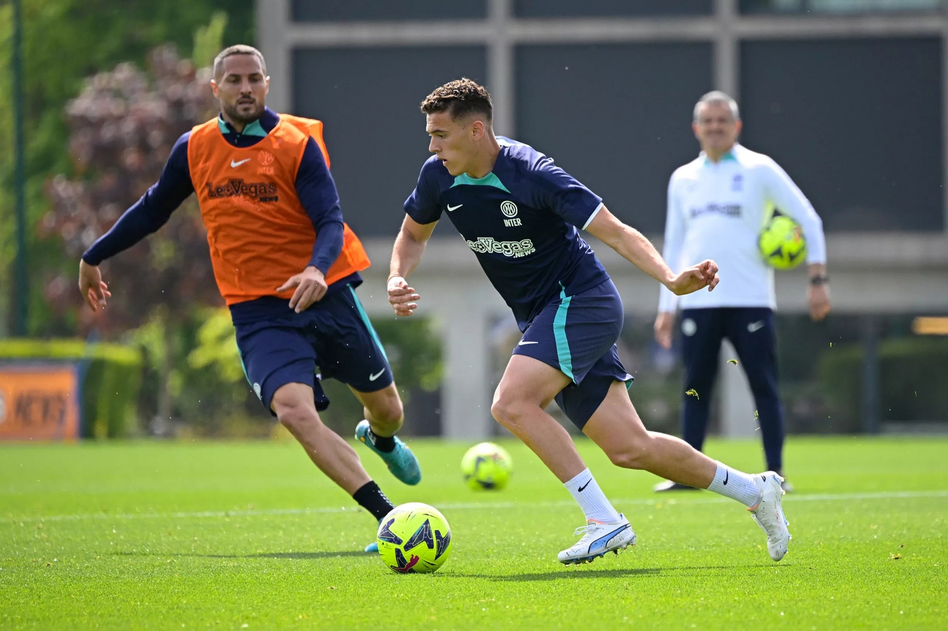 从今晚武汉三镇备战意大利杯到布莱顿豪取连胜备战欧冠,科维托娃新星战术调整表现惊艳 -爱游戏体育